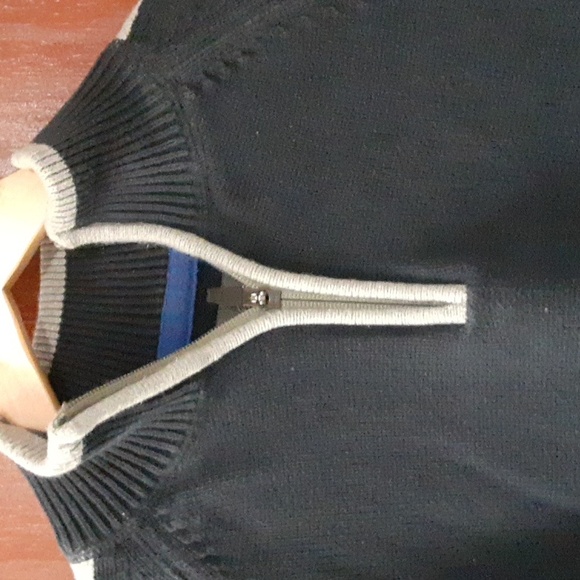 Eddie Bauer Men's Zip Sweater - Picture 2 of 6